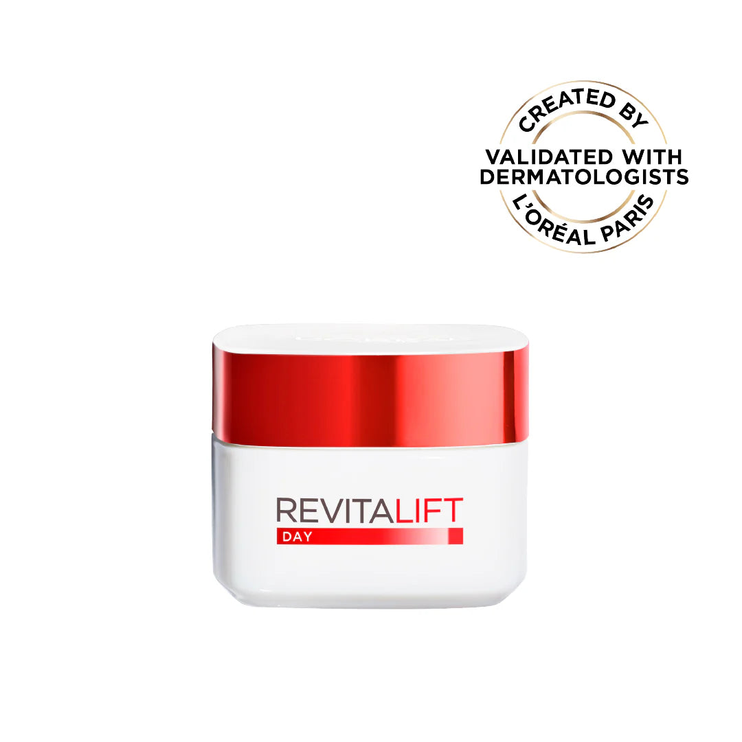 L’Oréal Paris, Revitalift Hydrating and Moisturizing Day Cream, for Wrinkles Reduction and Skin Elasticity Improvement, Formulated with Pro-Retinol